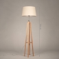 Foto 31479-1: Houten tripod vloerlamp met conische lampenkap in beige 