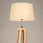 Foto 31479-2: Houten tripod vloerlamp met conische lampenkap in beige 