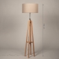 Foto 31481-1: Houten vloerlamp met taupe linnen kap rond 