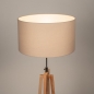Foto 31481-5: Houten vloerlamp met taupe linnen kap rond 
