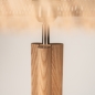 Foto 31505-17: Houten vloerlamp met organische vorm en ronde bamboe kap