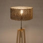 Foto 31507-9: Houten vloerlamp tripod met ronde kap van bamboe in naturel met zwart