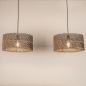 Foto 31531-7: Dubbele bamboe hanglamp met twee ronde rotan kappen in naturel met zwart