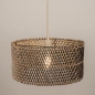 Foto 31541-5: Grote rotan hanglamp met ronde bamboe kap in zwart met naturel en beige pendel