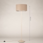 Foto 31550-1: Beige vloerlamp met ronde kap van linnen in taupe 