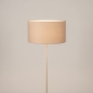 Foto 31550-5: Beige vloerlamp met ronde kap van linnen in taupe 