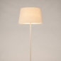 Foto 31554-6: Beige smalle vloerlamp met beige conische kap