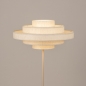 Foto 31591-2: Beigefarbene Stehlampe mit rundem Stoffschirm in Beige, E27