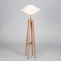 Foto 31599-2: Houten vloerlamp met ronde beige kap van stof E27