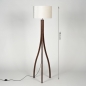 Foto 31614-1 maatindicatie: Bruine, houten vloerlamp met beige, fluwelen kap