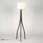 Foto 31614-2: Bruine, houten vloerlamp met beige, fluwelen kap
