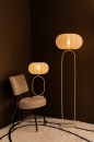 Foto 31675-5 sfeerfoto: Beige vloerlamp met beige, lampion kap