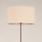 Foto 31749-5: Koffiebruine vloerlamp met beige, linnen lampenkap