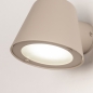 Foto 31776-9: Taupe wandlamp voor buiten met schemersensor