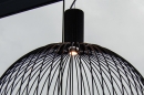 Foto 357-4: Kleines LED-Leuchtmittel mit Phasenabschnittdimmer dimmbar.