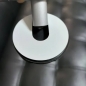 Foto 441-2: Wit afdekplaatje rond voor beige spots 