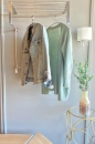 Foto 59979-10: Edelstahl Garderobe mit Hutablage, in 2 Teilen geliefert, bequem zu montieren
