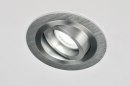 Foto 70189-6: Ausrichtbarer, runder Einbaustrahler aus Aluminium.