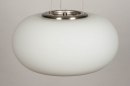 Foto 70598-5: Bijzondere, moderne hanglamp in wit glas uitgevoerd in retro stijl.