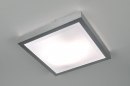 Foto 70672-2 detailfoto: Vierkante plafondlamp in aluminium en kunststof ook geschikt als badkamerlamp