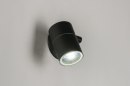 Foto 71570-5 schuinaanzicht: Mat zwarte wandlamp, badkamerlamp, buitenlamp, plafondlamp met een lichtpunt aan de onderzijde.