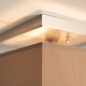 Foto 71810-11: Moderne, vierkante plafondlamp voorzien van een stoffen kap in een taupe kleur.