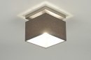 Foto 71821-2: Moderne, vierkante plafondlamp voorzien van een stoffen kap in grijze stof.
