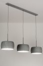 Foto 72402-1 schuinaanzicht: Hanglamp met drie kappen voor boven de eettafel in Scandinavisch design in betonlook