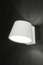 Foto 72433-10: Modern designte Wandleuchte aus weißer Keramik