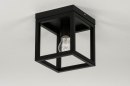 Foto 72915-5 schuinaanzicht: Minimalistische vierkante plafondlamp van zwart metaal