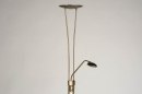Foto 73188-7 schuinaanzicht: Moderne led vloerlamp uitgevoerd in brons en voorzien van een uplighter en een leeslamp