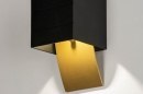 Foto 73342-9: Sehr spezielle, designstarke Wandlampe aus Aluminium in den Farben Mattschwarz und Mattgold.