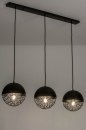 Foto 73402-1 schuinaanzicht: Hanglamp met drie zwarte bollen met draadlamp effect