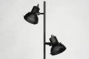 Foto 73425-6 schuinaanzicht: Stoere zwarte staande lamp met twee industriële kappen