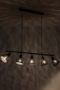 Foto 73426-2 schuinaanzicht: Trendy, industriële hanglamp voorzien van vijf richtbare kappen, uitgevoerd in een mat zwarte kleur.