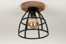 Foto 73506-5: Stoere plafondlamp in zwarte kleur met houten details.