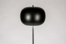 Foto 73813-5: Retro vloerlamp / mushroom lamp in een mat zwarte kleur, geschikt voor led verlichting.