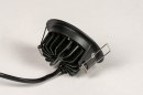 Foto 73879-13: Moderner Einbaustrahler mit dimmbarem LED, bei dem die Lichtfarbe dimmt.