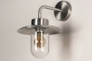 Foto 73891-4: Sehr elegante Außenlampe mit einer authentischen Ausstrahlung und für LED geeignet.