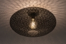 Foto 73940-1: Grote plafondlamp van zwart metaal met opengewerkte kap