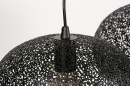 Foto 73948-12: Schitterende hanglamp voorzien van drie kappen in mat zwarte kleur. 
