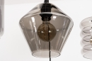 Foto 73957-13 detailfoto: Zwarte hanglamp met glazen bollen van Rookglas in verschillende vormen