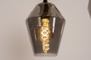 Foto 73957-14 detailfoto: Zwarte hanglamp met glazen bollen van Rookglas in verschillende vormen