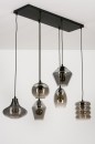 Foto 74042-5 schuinaanzicht: Zwarte hanglamp met glazen bollen in verschillende vormen van Rookglas