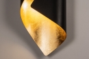Foto 74146-7: Große, geschwungene Wandleuchte in Schwarz und Gold, geeignet für LED-Beleuchtung.