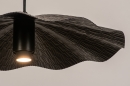 Foto 74165-14: Zwarte hanglamp met organische vorm als een bloem 