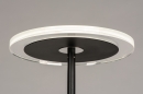 Foto 74216-8 detailfoto: Moderne led uplighter en draaibare leeslamp in het zwart met dimbare led verlichting