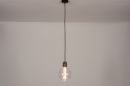 Foto 74376-4: Sfeervolle fittinglamp uitgevoerd in rookglas, geschikt voor diverse soorten led lichtbollen. 