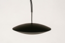 Foto 74382-7: Zwarte staande booglamp met kap van metaal en marmeren voet