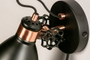 Foto 74462-7 detailfoto: Trendy wandlamp in de kleuren combi zwart en roodkoper, geschikt voor led.